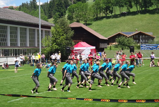 Gymnastikteam am OTF in Saanen Gstaad