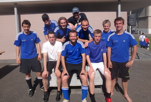 Fussballteam am Grümpelturnier des SC Bödeli